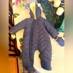 NWT baby snowsuit 9-12 months